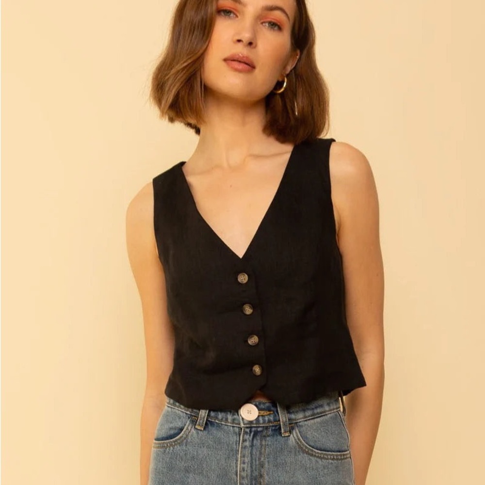 NWT Whimsy + Row Bowie Cropped Vest, Black Linen